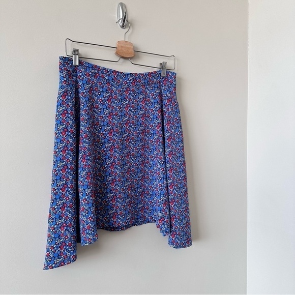 Tommy Hilfiger-Micro Floral Asymmetrical Spring/Summer Skirt (Size:6) - Picture 2 of 9